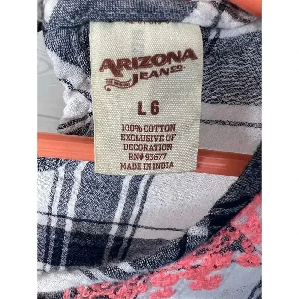 Arizona Jean Co  girls' plaid embroidered boho short sleeve top Size 6